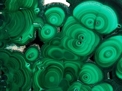 Malachit kaufen: Limitierte Edelsteine für Sammler und Liebhaber