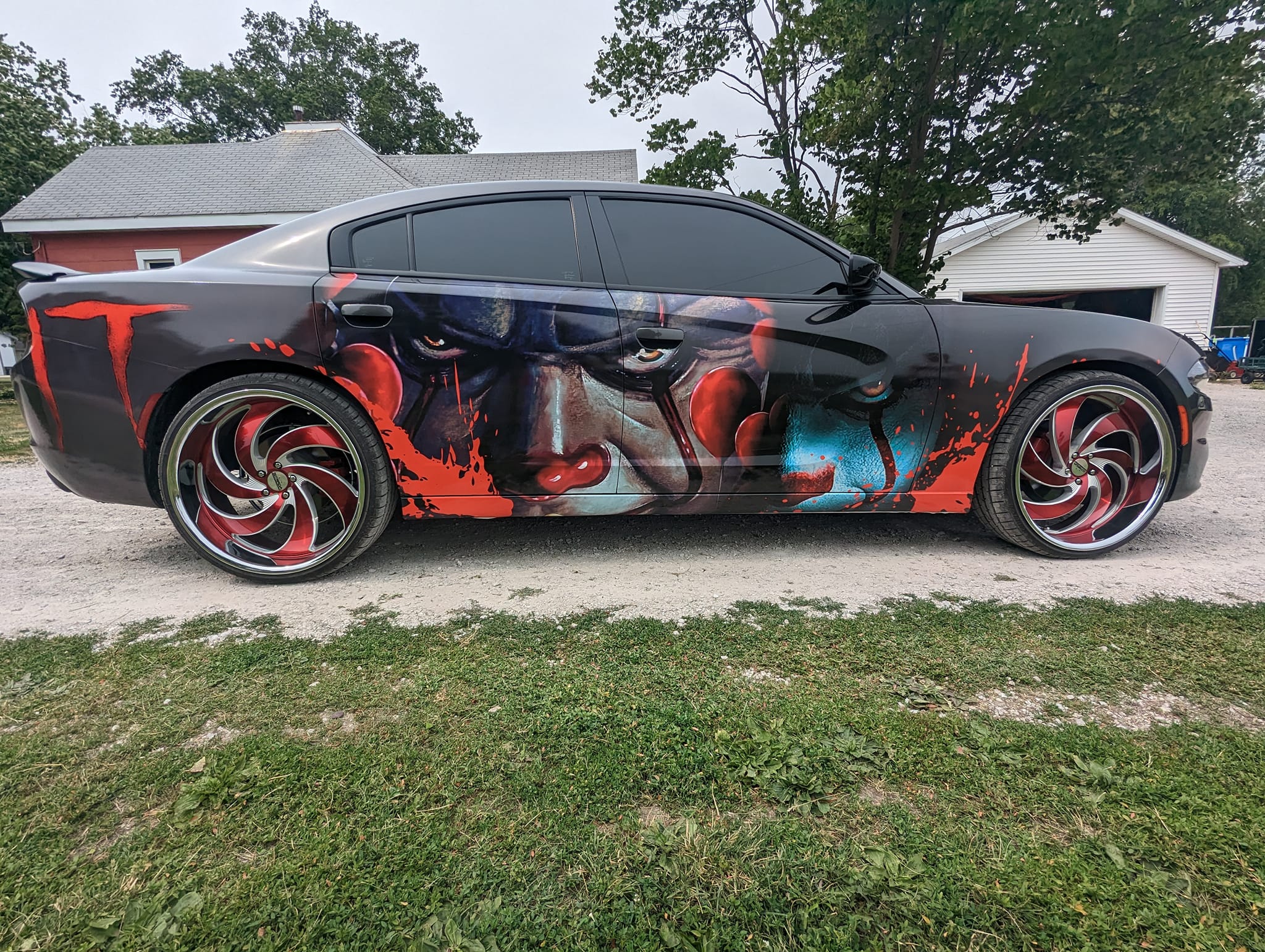 Car Itasha neu definiert: Mit einer individuellen Anime-Autofolierung zum ultimativen Straßen-Highlight!